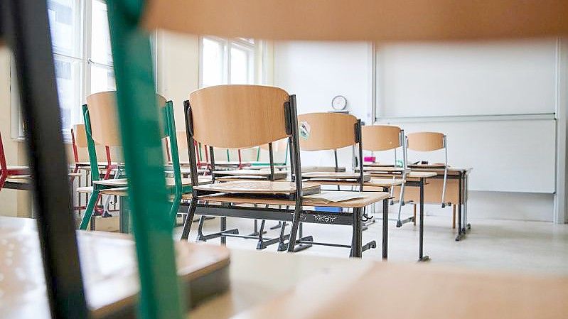 Nachdem ein Sechstklässler in einer Schule in Russland Schüsse in die Luft gefeuert hat, wurde der Unterricht für Montag dort abgesagt. Foto: Annette Riedl/dpa/Symbolbild