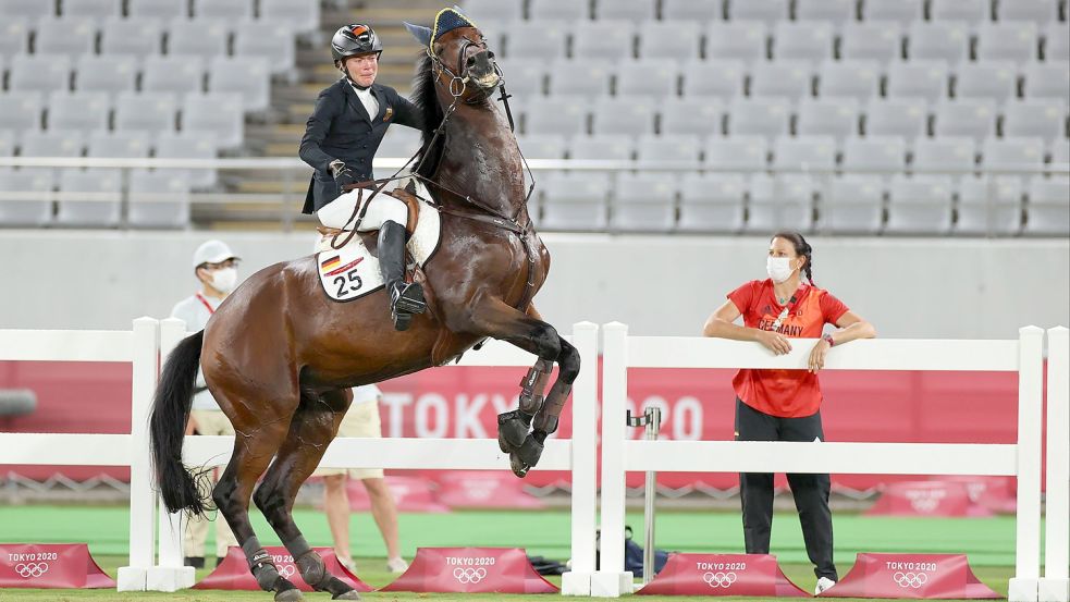 Annika Schleu verzweifelte in Tokio an ihrem Pferd. Der Fünfkampf-Verband steuert offenbar um. Foto: imago images/AFLOSPORT/Yohei Osada