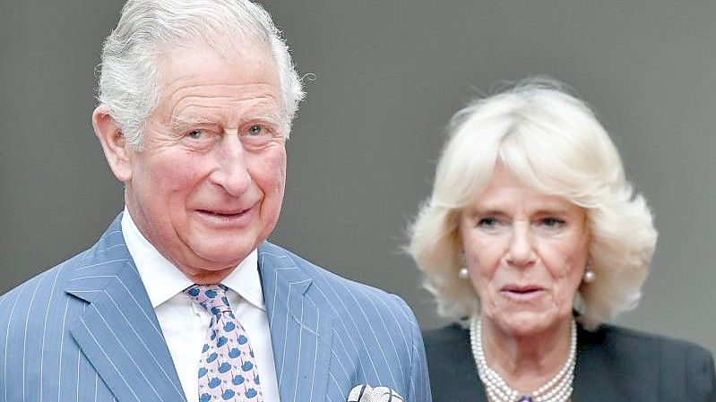 Prinz Charles und Herzogin Camilla gehen auf Reisen. Foto: Jens Kalaene/dpa-Zentralbild/dpa