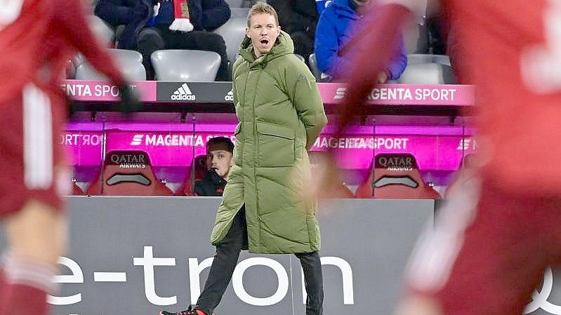 Trainer Julian Nagelsmann trifft mit dem FC Bayern München auf den BVB. Foto: Peter Kneffel/dpa