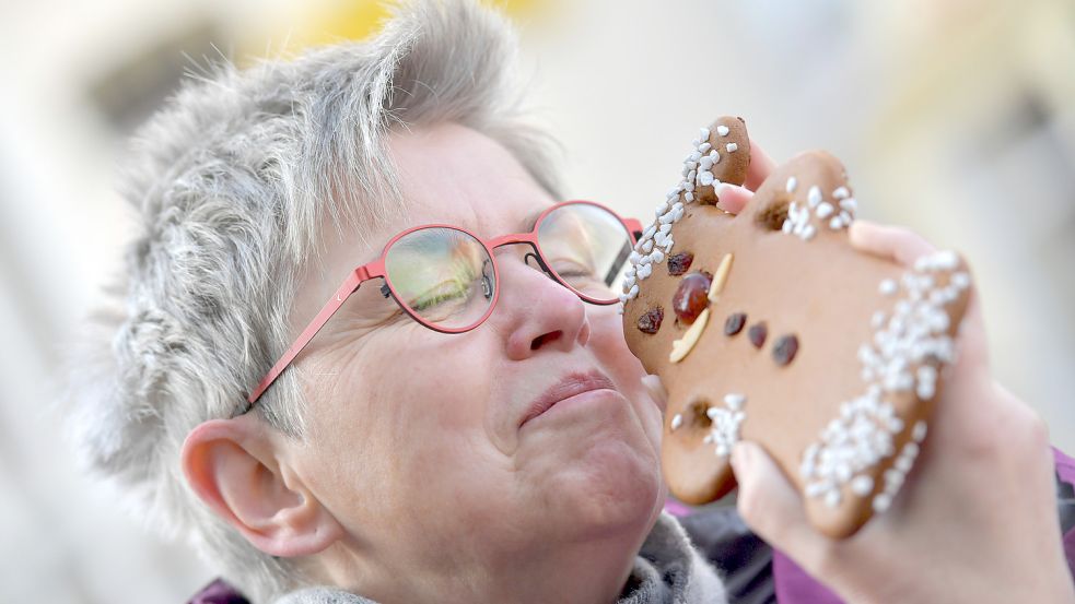 Das riecht gut: Mit diesem Lebkuchenmann habe ich auf meiner Schnuppertour durch die Fußgängerzone den Adventsduft gefunden. Foto: Ortgies