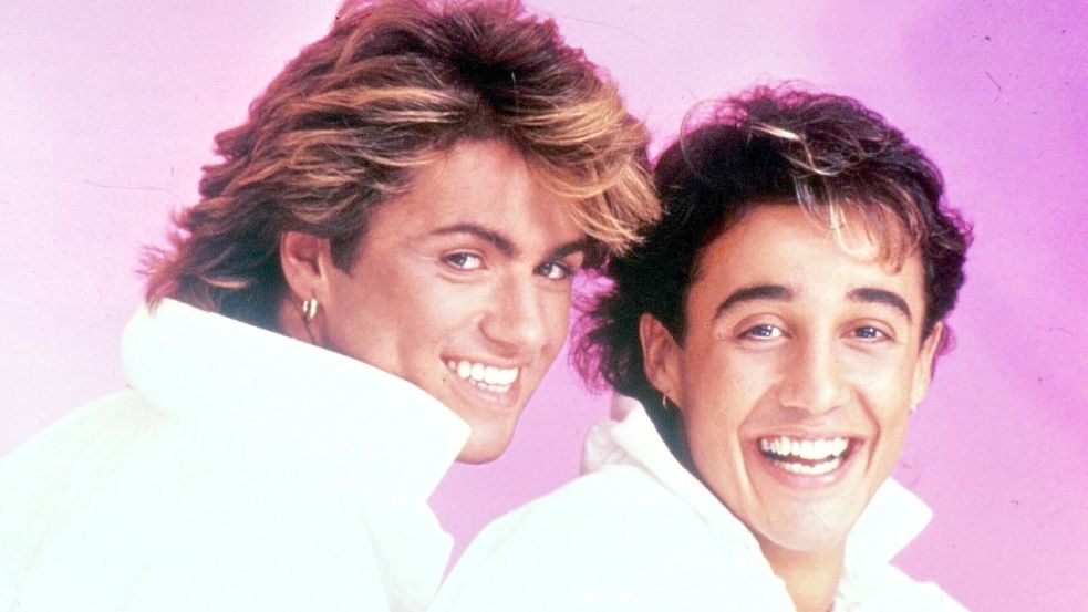 Schufen mit „Last Christmas“ einen bohrendsten Weihnachts-Ohrwürmer: George Michael und Andrew Ridgeley, die Band Wham. Foto: imago stock&people