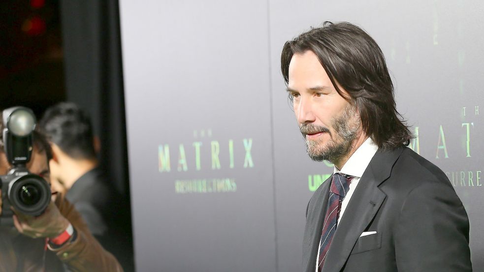 Keanu Reeves dürfte an den insgesamt vier Matrix-Filmen gut verdient haben. Jetzt spendete er aus persönlichen Gründen einen Großteil seiner Einnahmen an die Leukämieforschung. Foto: dpa/Imagespace