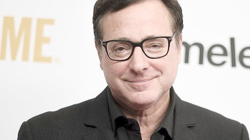 Bob Saget bei einer Veranstaltung in Los Angeles. Der US-Schauspieler und Komiker Bob Saget ist nach Angaben der Polizei im US-Bundesstaat Florida tot aufgefunden worden. Foto: Richard Shotwell/Invision via AP/dpa