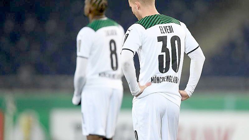 Immer wenn man das Gefühl hat, dass die Borussia wieder auf dem Weg nach oben ist, geht es wieder bergab. Foto: Swen Pförtner/dpa