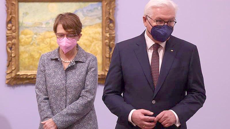 Bundespräsident Frank-Walter Steinmeier und seine Frau Elke Büdenbender zu Gast im Museum Folkwang in Essen. Foto: Oliver Berg/dpa