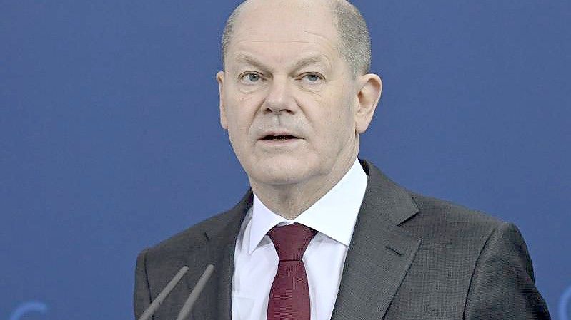 Bundeskanzler Olaf Scholz stoppte das Genehmigungsverfahren für das Projekt Nord Stream 2. Foto: John Macdougall/AFP-Pool/dpa