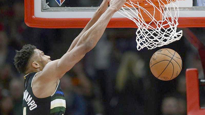 Bucks-Star Giannis Antetokounmpo glänzte mit 34 Punkten und 16 Rebounds. Foto: Paul Beaty/FR36811 AP/dpa