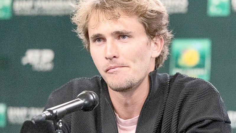 Zverev ist sein Ausraster in Acapulco vor zwei Wochen peinlich, wie er auf einer Pressekonferenz bekräftigt. Foto: Maximilian Haupt/dpa