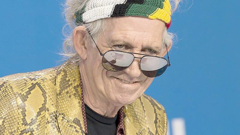 Keith Richards mag kleine Clubs und ist auch gern mal Leadsänger. Foto: Warren Toda/EPA/dpa