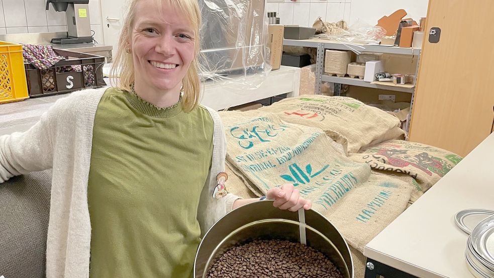 Eyla Kuykendall hat Kaffee auf Vorrat gekauft. Die Preisentwicklung beobachtet sie weiter. Foto: Nording