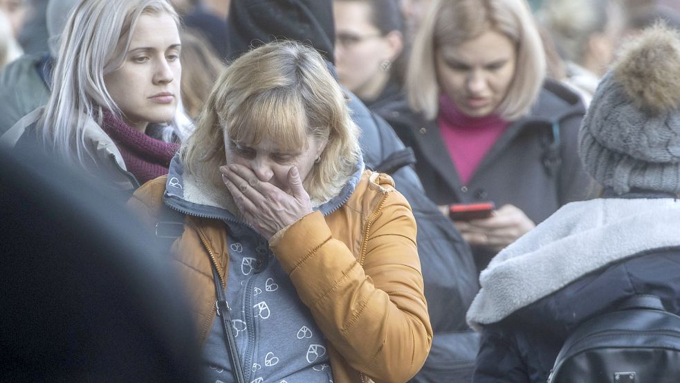 Am Bahnhof der polnischen Kleinstadt Przemysl kommen weiterhin jeden Tag tausende mit Zügen geflüchtete Menschen aus der Ukraine an. Auch in Deutschland kommen täglich mehr Ukrainer an. Foto: Christoph Reichwein/dpa