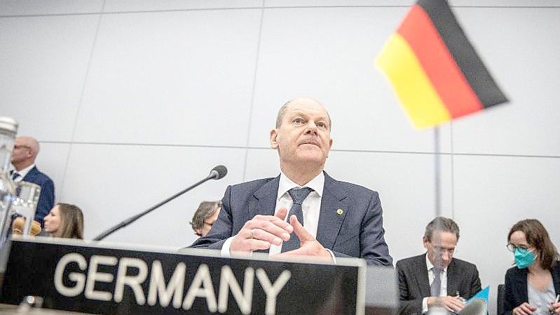 Bundeskanzler Scholz zu Beginn der Sitzung der G7-Staaten in Brüssel. Foto: Michael Kappeler/dpa-pool/dpa