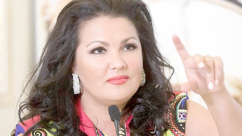 Wie weit hat sich Anna Netrebko wirklich von Russlands Präsident Wladimir Putin distanziert?. Foto: Georg Hochmuth/APA/dpa