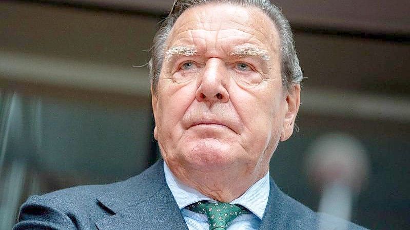 Gerhard Schröder hat sich in der „New York Times“ zum Krieg in der Ukraine geäußert. Foto: Kay Nietfeld/dpa