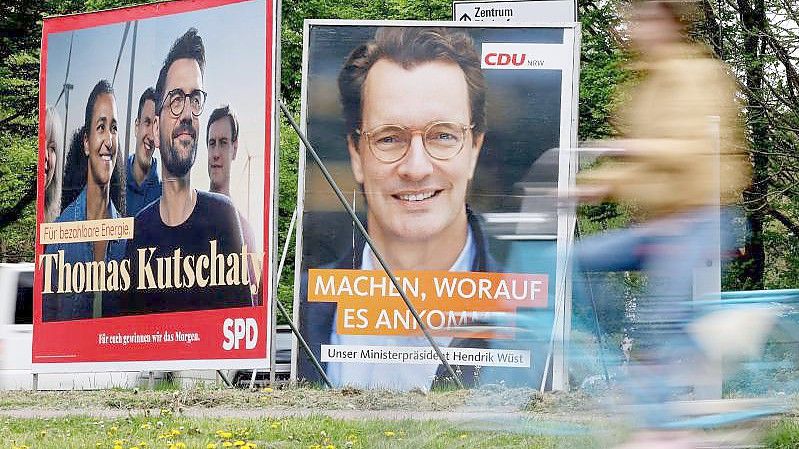 In Nordrhein-Westfalen findet am 15. Mai 2022 die Landtagswahl statt. SPD und CDU liefern sich bislang ein Kopf-an-Kopf-Rennen. Foto: Oliver Berg/dpa