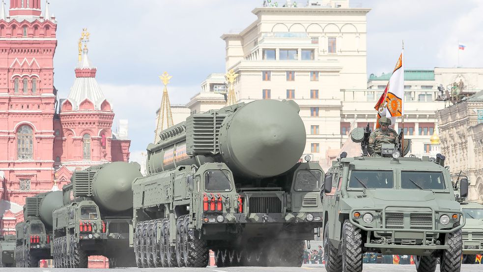 Russische Interkontinentalrakete bei einer Militärparade auf dem Roten Platz. Foto: imago images/ITAR-TASS