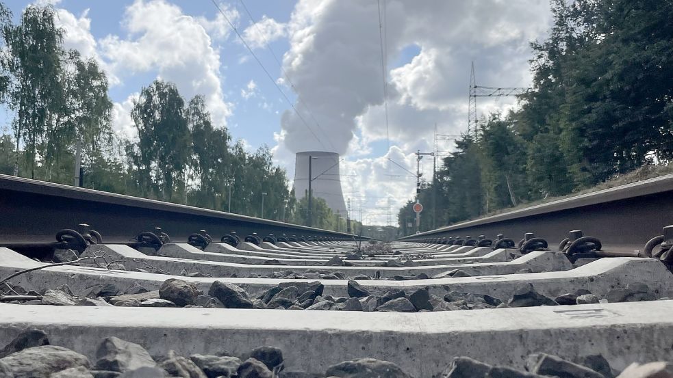 Das Kernkraftwerk in Lingen soll nun doch über den 31. Dezember 2022 hinaus am Netz bleiben. Foto: Lili Maffiotte