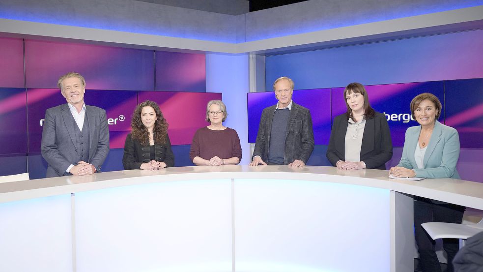 Hajo Schumacher, Anna Schneider, Susanne Hansen, Gerhard Delling, Nora Seitz waren am 22. November zu Gast bei Maischberger. Foto: IMAGO IMAGES/Thomas Bartilla