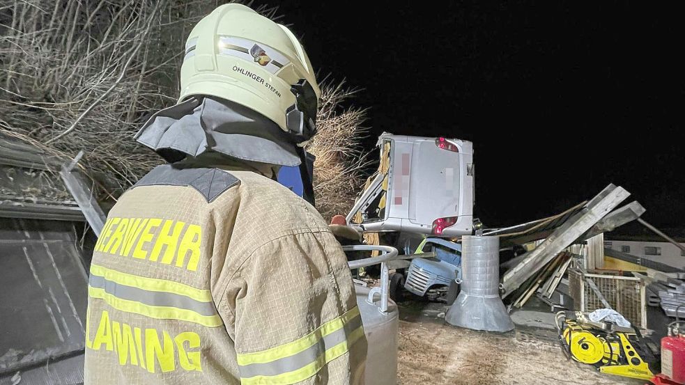 Ein deutscher Reisebus ist in Österreich verunglückt. Foto: Vogl-Perspektive.At - Mike Vogl/APA/dpa