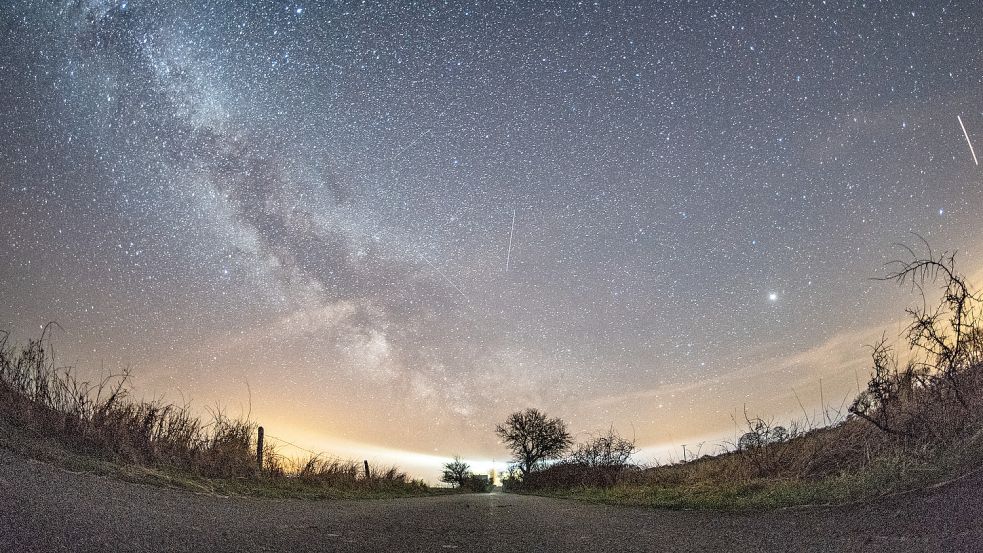 Bei klarem Himmel sollte es eine gute Sicht auf die Lyriden geben. Foto: dpa/Daniel Reinhardt