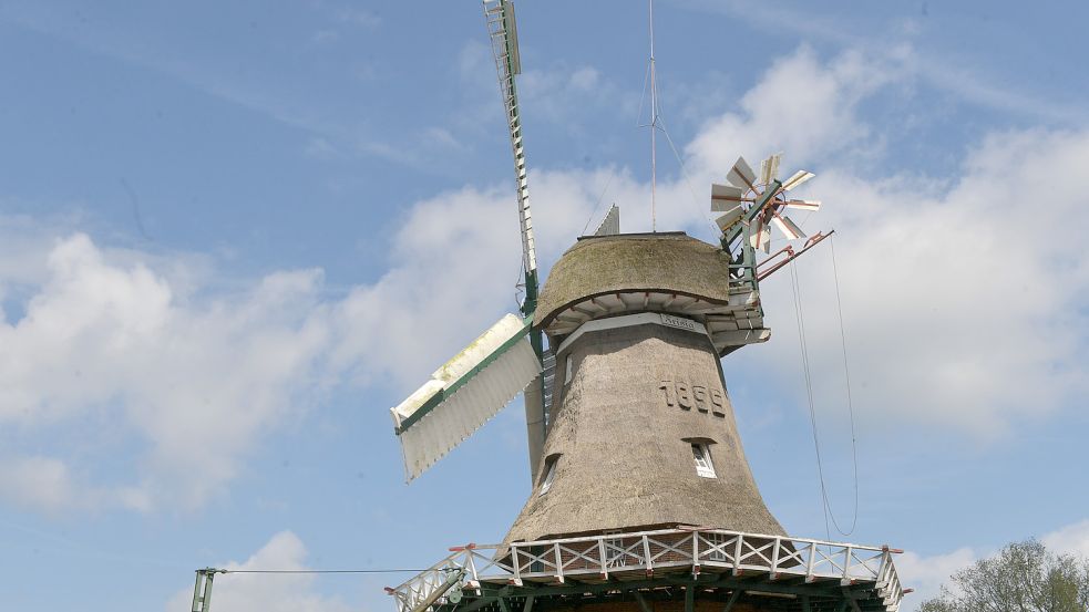 Die Mühle in Logabirum prägt den Ortsteil. Foto: Ortgies