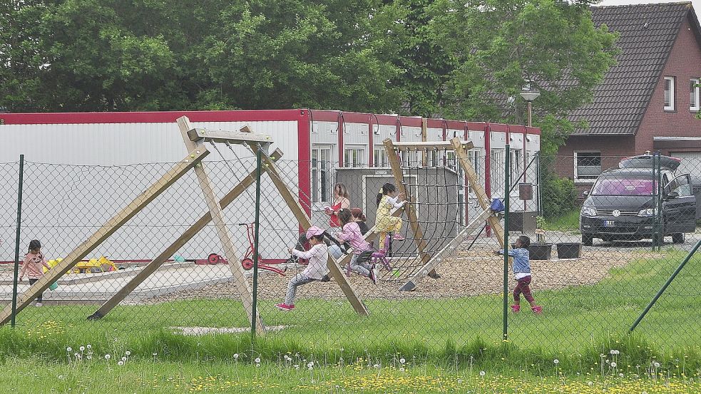 Der Container-Kindergarten Hummelnest in der Breslauer Straße wird doch noch weitergeführt. Foto: Wolters/Archiv