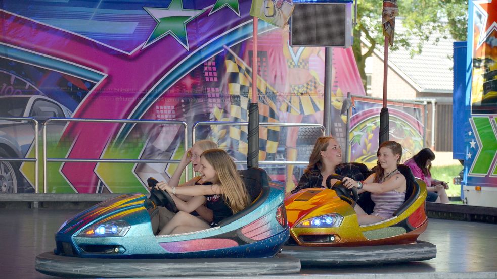 Autoscooter-Spaß beim Schützenfest in Remels. Foto: Lehmann