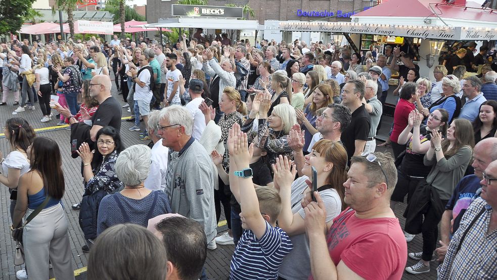 Die Stimmung war auf dem Stadtfest im vergangenen Jahr gut. Foto: Wolters/Archiv