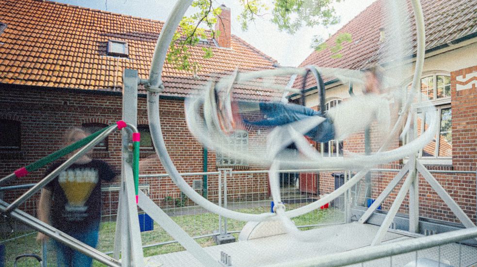 Im Spacetrainer geht es im wahrsten Sinne des Wortes rund. Das Gerät war im vergangenen Jahr auch beim Sommerfest dabei. Foto: privat