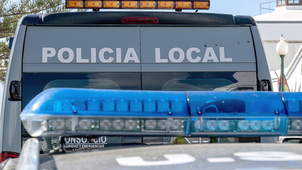 Taschendiebe fallen auf Mallorca mit einem neuen Trick auf - auch die Polizei warnt schon. Foto: IMAGO IMAGES/CHROMORANGE