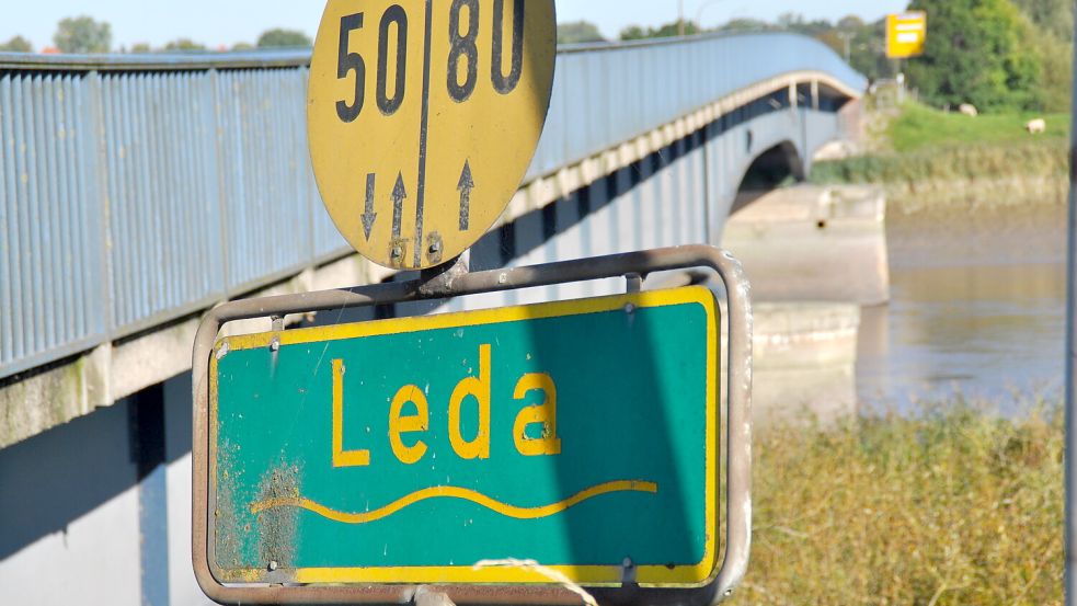 Die Ledabrücke, die die Stadt Leer mit dem Oberledingerland verbindet, ist marode. GA-Archivfoto