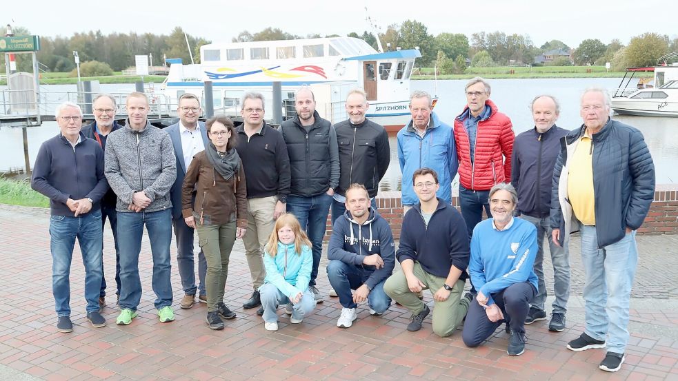 Mit dem Hafenfestlauf in Barßel geht es weiter. Das neue Planungsteam unter Federführung des Sport- und Turnvereins (STV) Barßel traf sich am Hafen zu einer ersten Vorbesprechung. Bild: C. Passmann