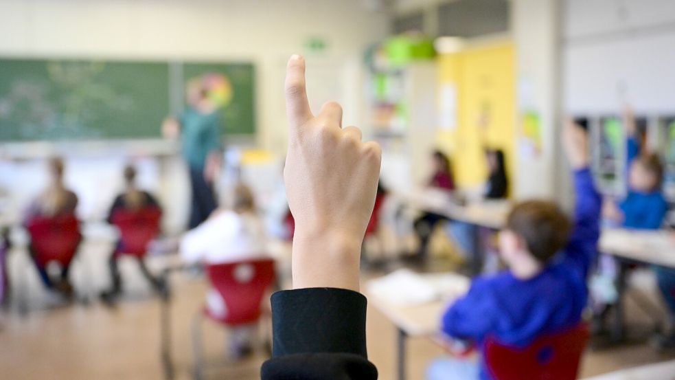 An Grundschulen könnte sich angesichts einer wohl bevorstehenden Trendwende bei der Personalstärke einiges ändern. Foto: dpa/Bernd Weißbrod