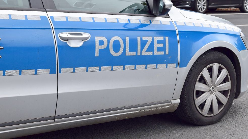 Die Polizei musste am Mittwoch zu einem Unfall auf der Rhauder Landstraße rausfahren. Symbolfoto: Pixabay