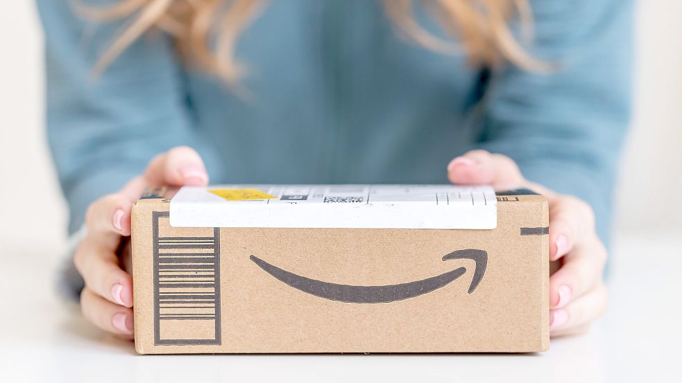 Wer mit seiner Sendung vom Onlinehändler Amazon nicht zufrieden ist, hat ab April weniger Zeit, die Sendung zu retournieren. Foto: IMAGO/Zoonar