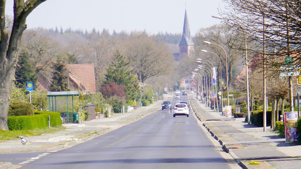 Die Poststraße in Esterwegen, die in die Straße Mühlenberg übergeht, soll künftig komplett umgestaltet werden. Foto: Moormann