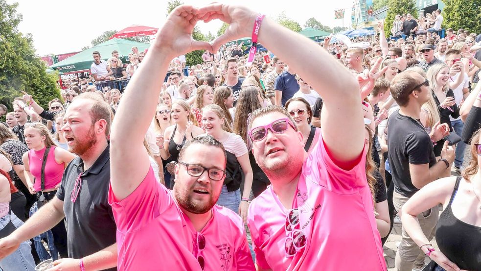 Die größte Veranstaltung an Pfingsten ist der Frühtanz in Tange. Tausende Feierwütige werden dann wieder Party machen - so wie auf diesem Bild aus dem Jahr 2023. Archivfoto: Hock