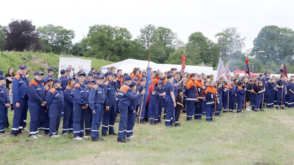 Die Jugendwehren hatten ihr Zeltlager im Gewerbegebiet Scharrel aufgeschlagen. Foto: Passmann