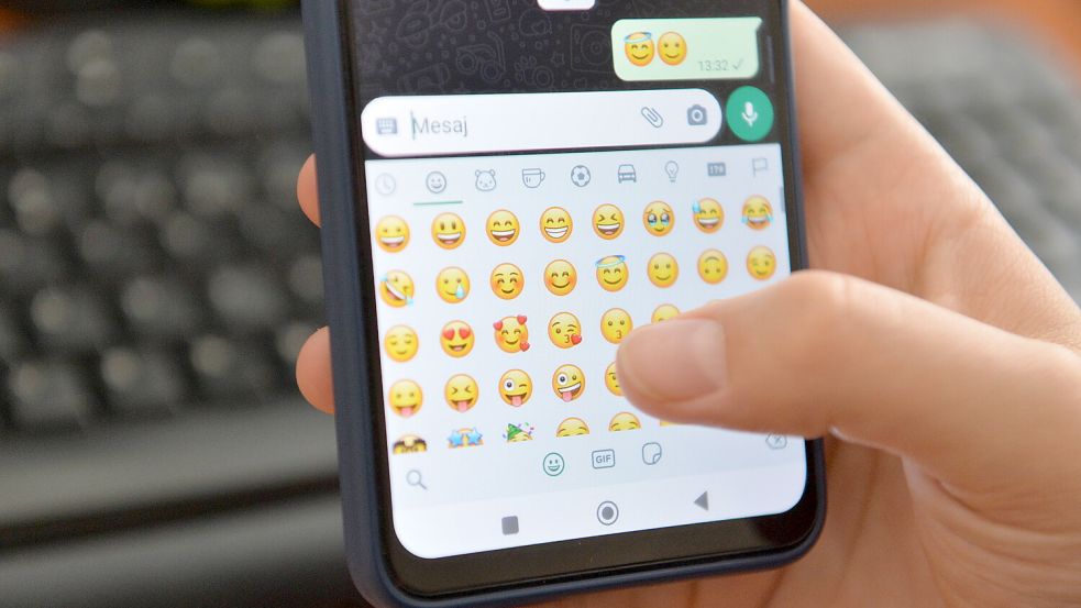 In unregelmäßigen Abständen gibt es neue Emojis für Smartphones, Tablets und PCs – bald ist es wieder so weit. Foto: IMAGO / Xinhua