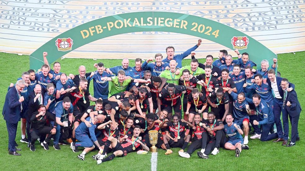 Leverkusen krönte die erfolgreichste Saison der Vereinsgeschichte mit dem Gewinn des DFB-Pokals. Foto: Sebastian Christoph Gollnow/dpa