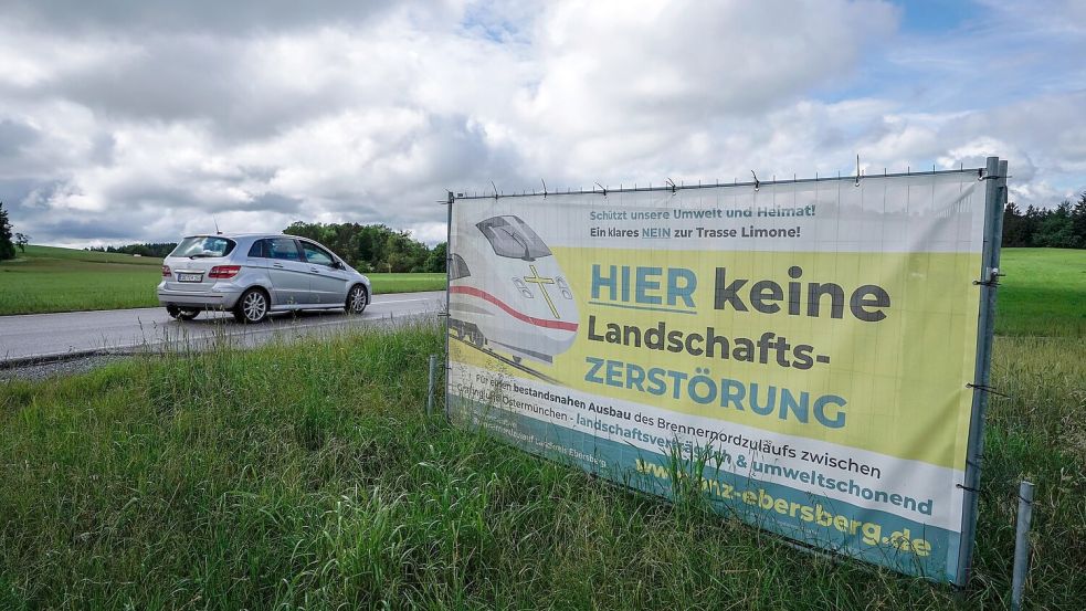 Zwanzig Jahre nach der Vertragsunterzeichnung zum Bau des Brennerbasistunnels gibt es auf deutscher Seite noch nicht einmal eine fertige Planung für die Zuleitung zum längsten europäischen Eisenbahntunnel. Foto: Uwe Lein/dpa