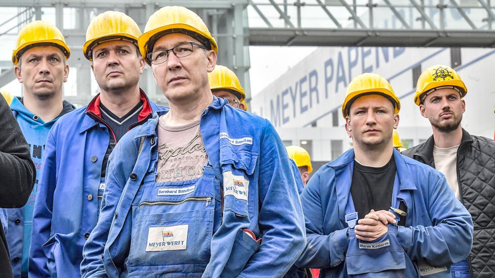 Am Dienstag gab es bei der Meyer-Werft in Papenburg eine Kundgebung. Foto: Ortgies