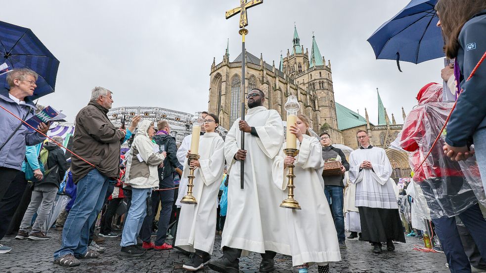 20.000 Christen sind zum Katholikentag nach Erfurt gereist. Foto: dpa/ Jan Woitas