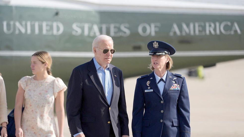 Joe Biden ist auf dem Weg nach Italien zum G7-Gipfel. Foto: Alex Brandon/AP/dpa