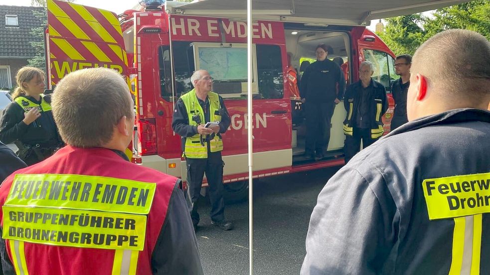 Die Emder Feuerwehr half bei der Suche nach dem vermissten Mann. Foto: Feuerwehr Emden