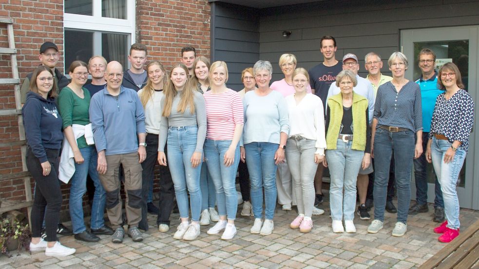 Die Potshauser Gruppe (hier ein Teil davon), ist offen und freut sich, wenn sich weitere Bürger in der „Zukunftsschmiede für Potshausen“ engagieren möchten. Foto. privat