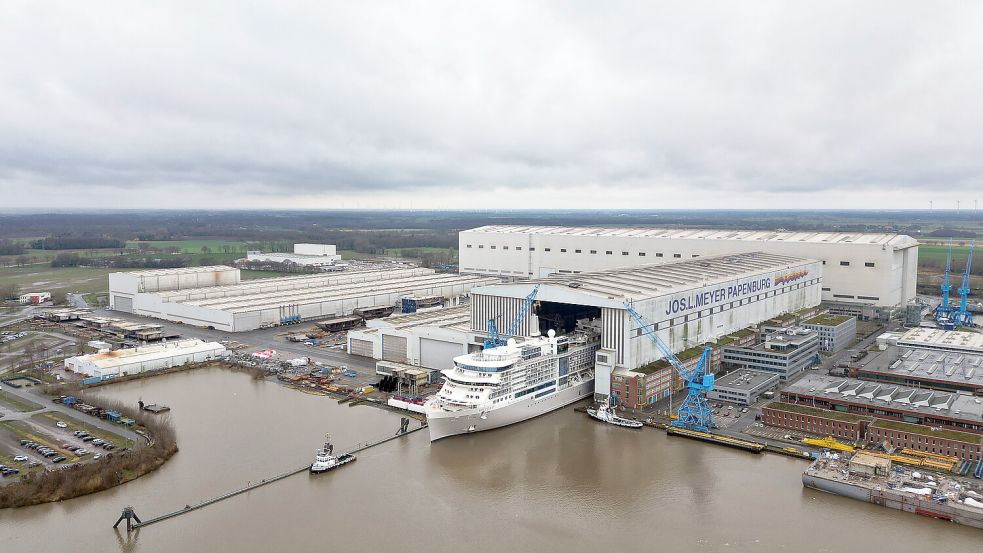 Bis eine Entscheidung um die Zukunft der Werft getroffen ist, könnten nach unseren Informationen mehrere Monate vergehen. Foto: dpa/Lars Penning