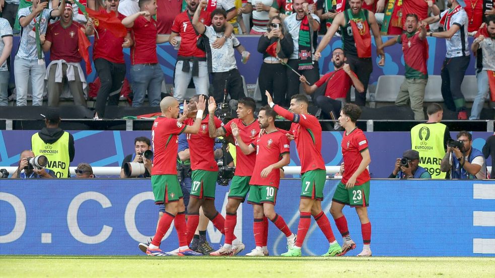 Zweites Spiel, zweiter Sieg: Portugal setzte sich deutlich gegen die Türkei durch. Foto: Friso Gentsch/dpa