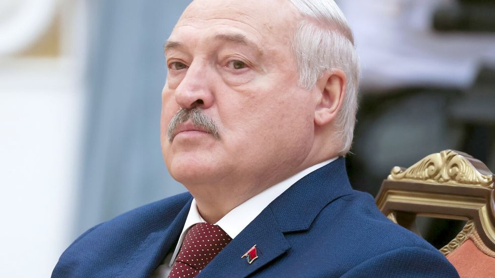 Seit 30 Jahren ist in Belarus der als etzter Diktator Europas bezeichnete Alexander Lukaschenko schon an der Macht. (Arrchivbild) Foto: Mikhail Metzel/Sputnik Kremlin Pool via AP/dpa